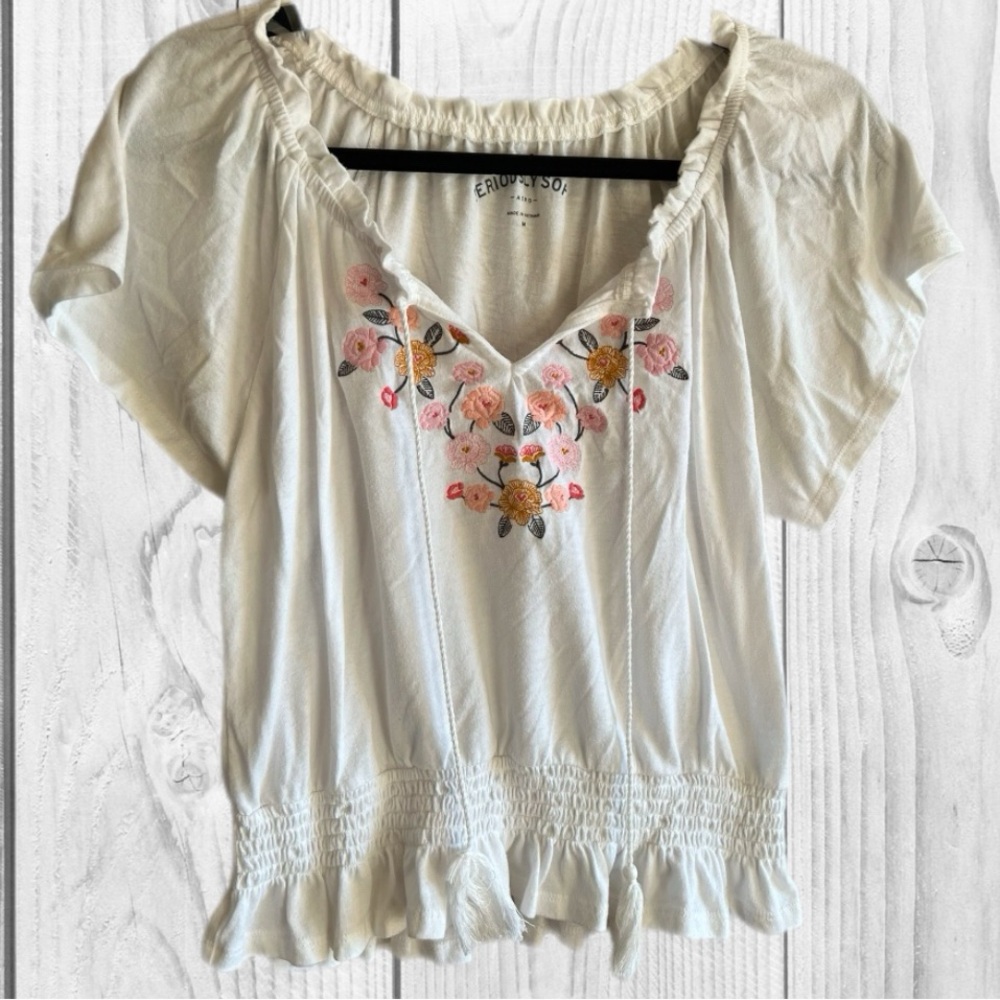 White Embroidered Flowers Peasant Blouse short sleeve size medium